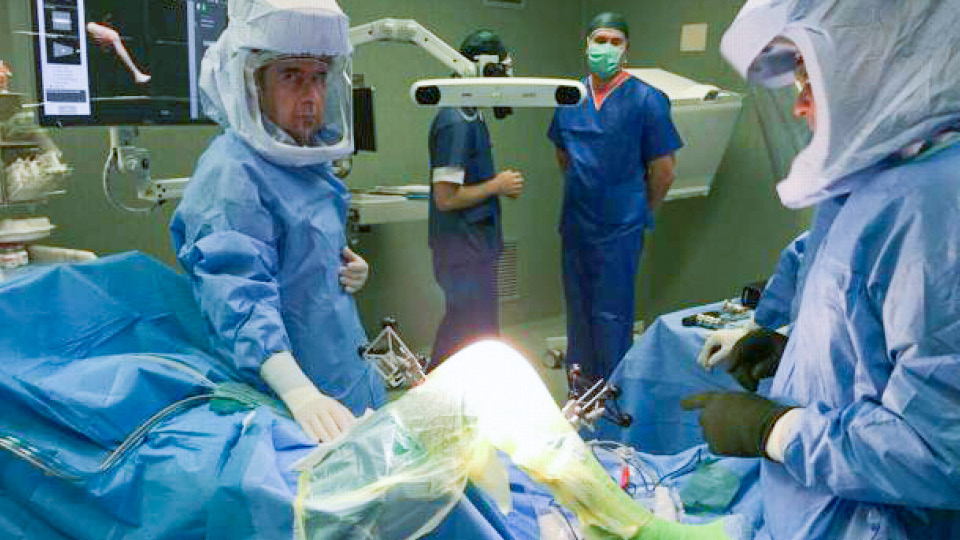 Il robot Mako da Sarzana fa scuola ai chirurghi italiani